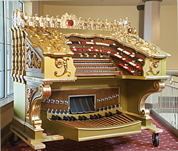 Image of the Saenger Pipe Organ